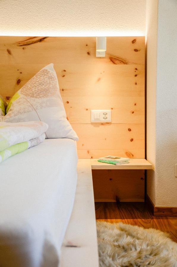 Chasa Curtins Apartment Valchava ภายนอก รูปภาพ
